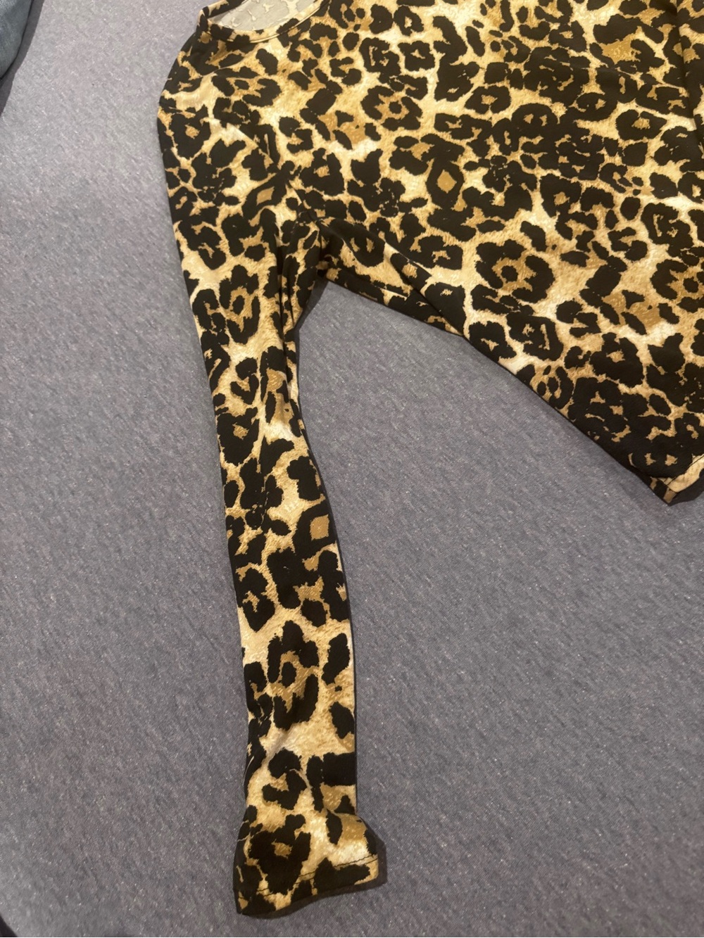 GAZE Leopard Print Long-Sleeve Top - MED - Picture 2 of 3